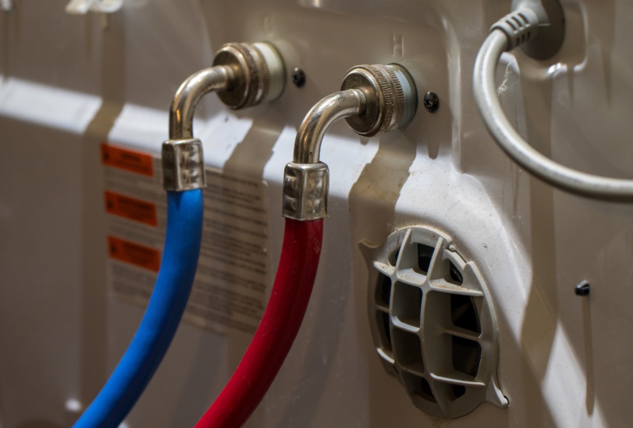 Professional appliance water line connections with hot and cold supply lines
